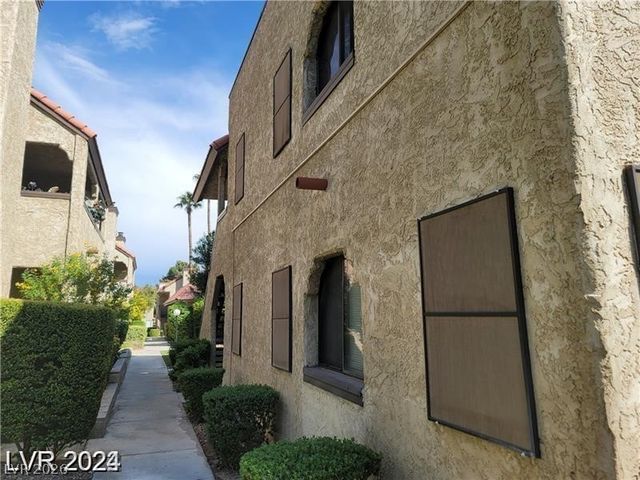 4720 Obannon Drive D, Las Vegas, NV 89102