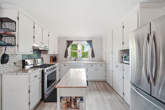 11242 Devereaux Road, Parma, MI 49269