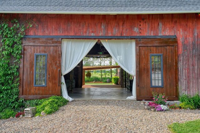 11242 Devereaux Road, Parma, MI 49269