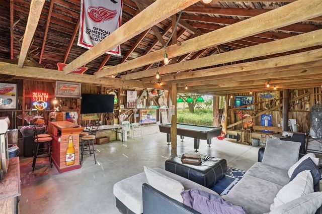 11242 Devereaux Road, Parma, MI 49269