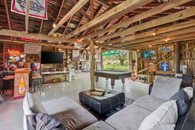 11242 Devereaux Road, Parma, MI 49269