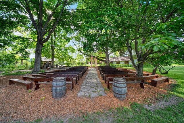 11242 Devereaux Road, Parma, MI 49269