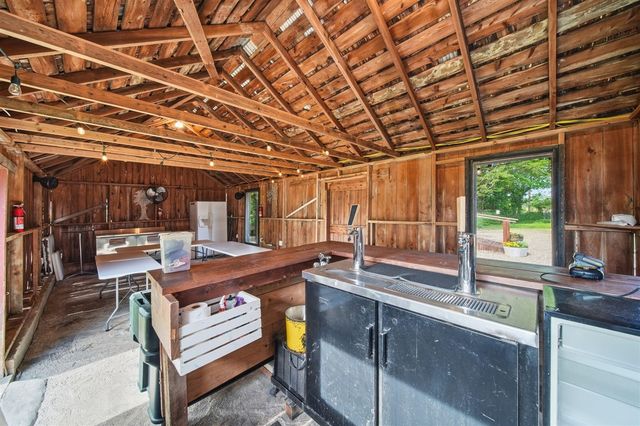 11242 Devereaux Road, Parma, MI 49269