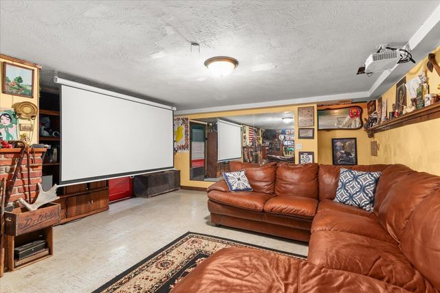 1915 E 38th Ave, Spokane, WA 99203