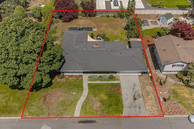1915 E 38th Ave, Spokane, WA 99203