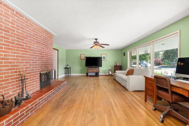 1915 E 38th Ave, Spokane, WA 99203