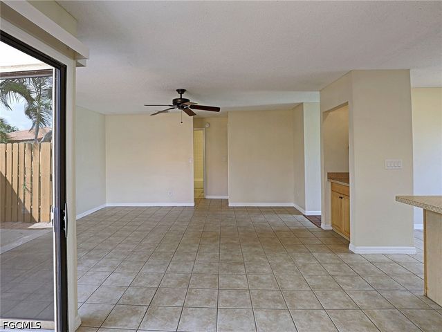 1420 Park Shore CIR 3, Fort Myers, FL 33901