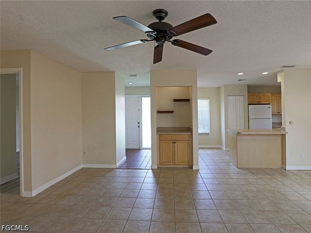 1420 Park Shore CIR 3, Fort Myers, FL 33901
