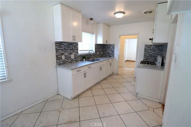 1126 E 106th Street, Los Angeles, CA 90002