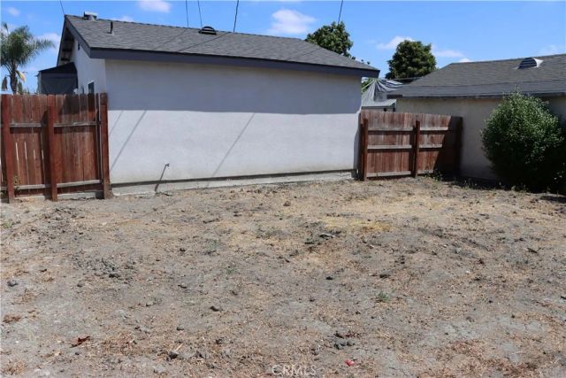 1126 E 106th Street, Los Angeles, CA 90002