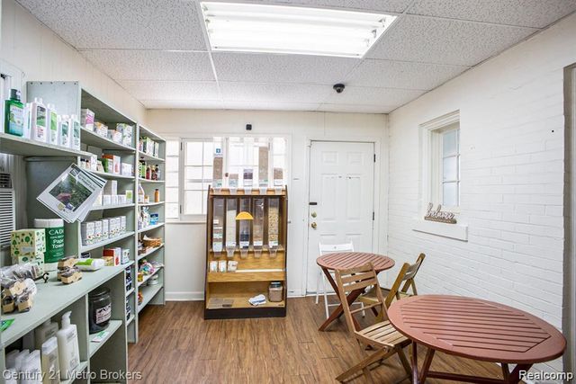 809 Church Street, Flint, MI 48502