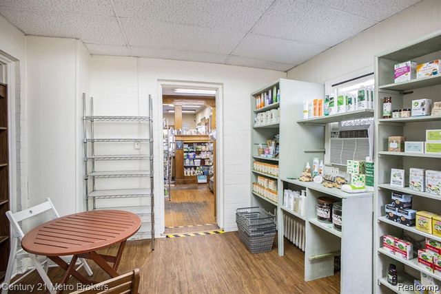 809 Church Street, Flint, MI 48502