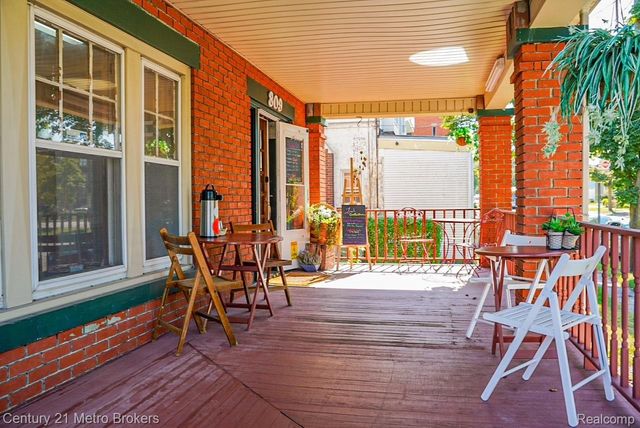 809 Church Street, Flint, MI 48502