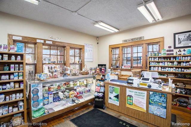 809 Church Street, Flint, MI 48502