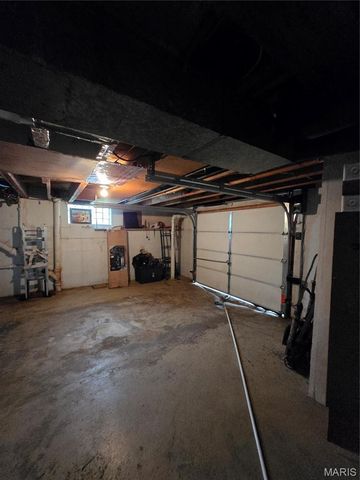 105 S Carleton Street, Farmington, MO 63640