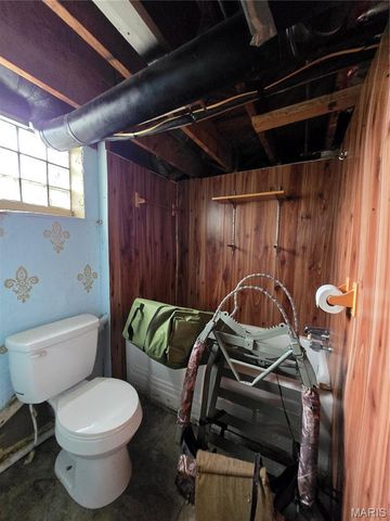 105 S Carleton Street, Farmington, MO 63640