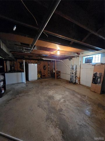 105 S Carleton Street, Farmington, MO 63640