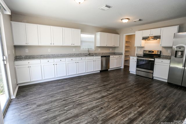 344 SCENIC MDW, New Braunfels, TX 78130