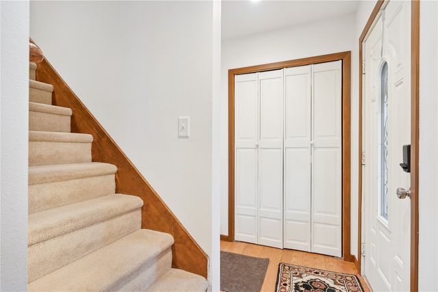 600 Carlton Road SE, Cedar Rapids, IA 52403