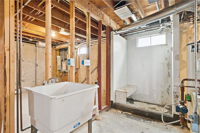 600 Carlton Road SE, Cedar Rapids, IA 52403