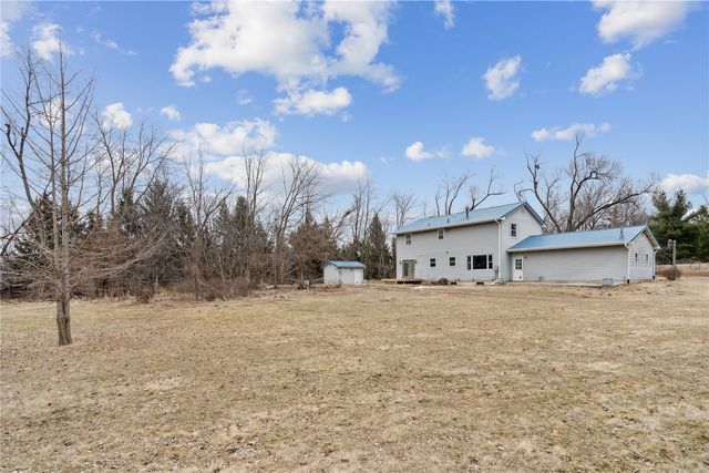 600 Carlton Road SE, Cedar Rapids, IA 52403