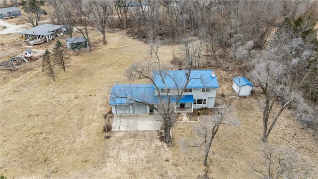 600 Carlton Road SE, Cedar Rapids, IA 52403