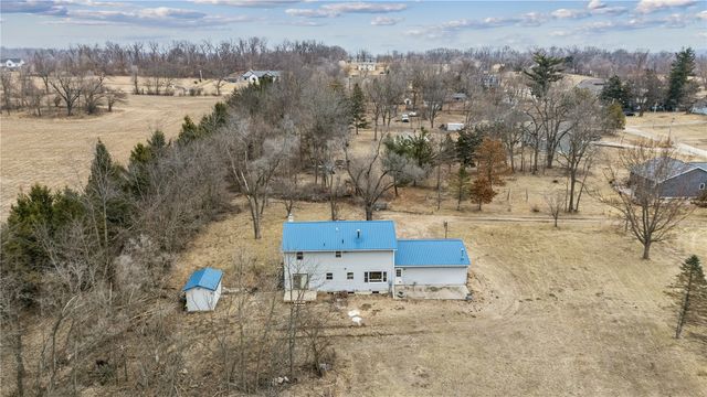 600 Carlton Road SE, Cedar Rapids, IA 52403