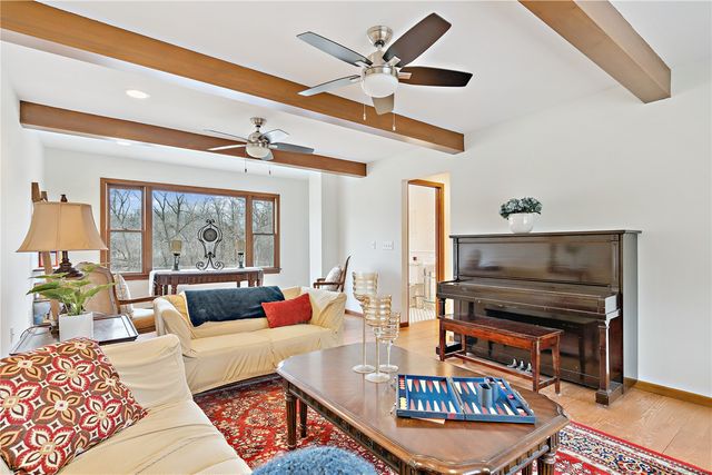 600 Carlton Road SE, Cedar Rapids, IA 52403