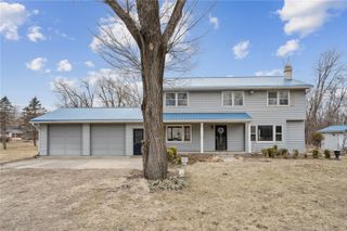 600 Carlton Road SE, Cedar Rapids, IA 52403