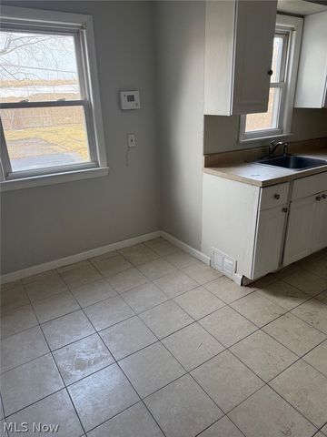 892 E 139th Street, Cleveland, OH 44110