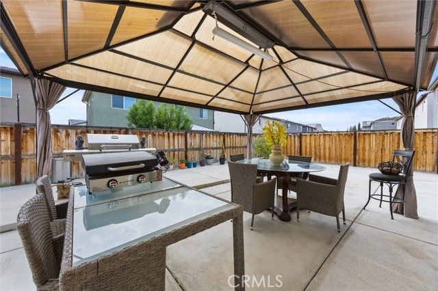 11115 Guaranda Place, Bakersfield, CA 93306