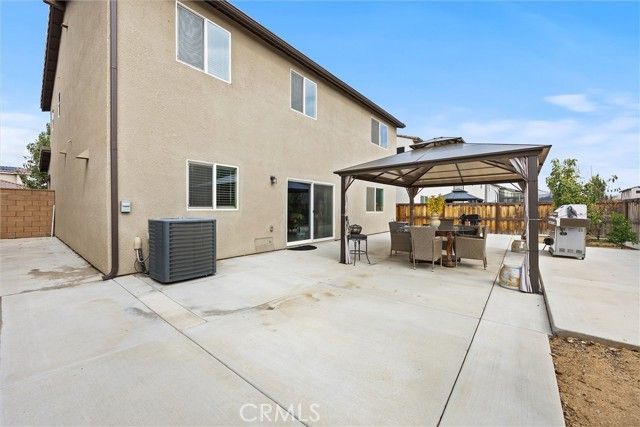 11115 Guaranda Place, Bakersfield, CA 93306