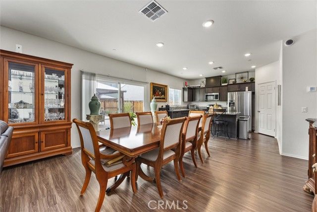 11115 Guaranda Place, Bakersfield, CA 93306