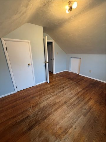 42 Greenway Drive, Bristol, RI 02809