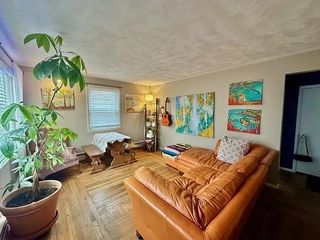42 Greenway Drive, Bristol, RI 02809