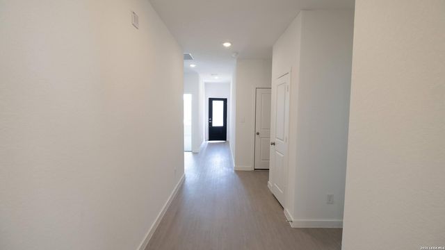 9415 Dassler Spring, Converse, TX 78109