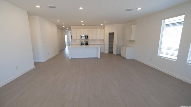 9415 Dassler Spring, Converse, TX 78109