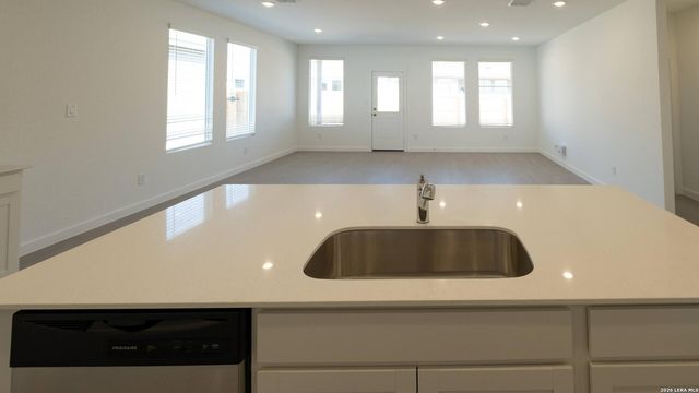 9415 Dassler Spring, Converse, TX 78109