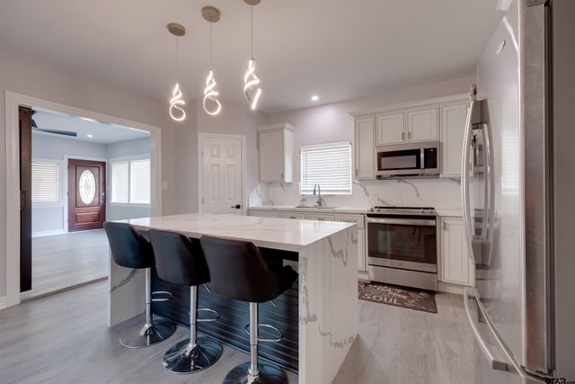 110 An County Road 401, Palestine, TX 75803