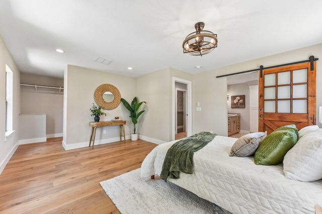 790 Private Road 905, Liberty Hill, TX 78642