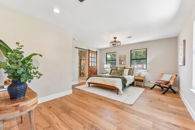 790 Private Road 905, Liberty Hill, TX 78642
