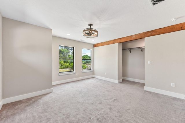 790 Private Road 905, Liberty Hill, TX 78642