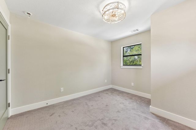 790 Private Road 905, Liberty Hill, TX 78642