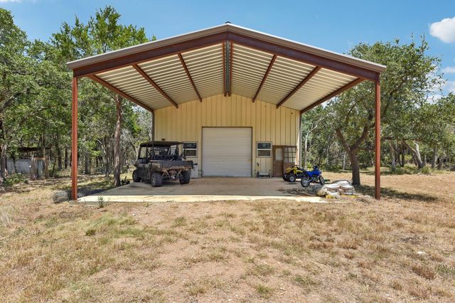 790 Private Road 905, Liberty Hill, TX 78642
