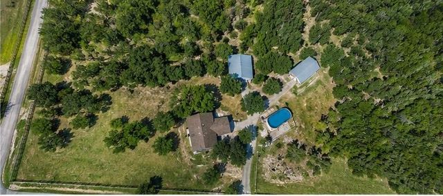 790 Private Road 905, Liberty Hill, TX 78642