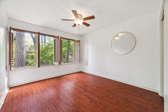 318 Litchfield Lane, Houston, TX 77024