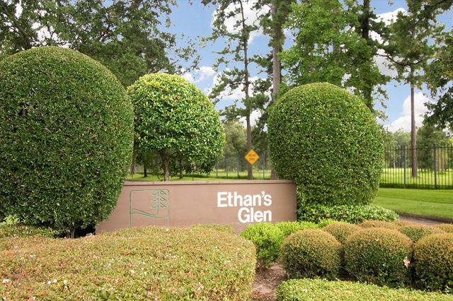 318 Litchfield Lane, Houston, TX 77024