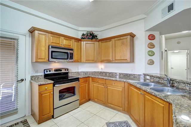 1800 Concordia Lake CIR 2303, Cape Coral, FL 33909