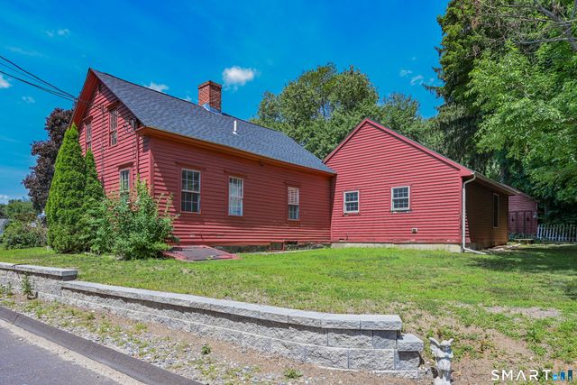 463 Pearl Lake Road, Waterbury, CT 06706