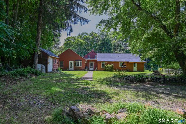 463 Pearl Lake Road, Waterbury, CT 06706